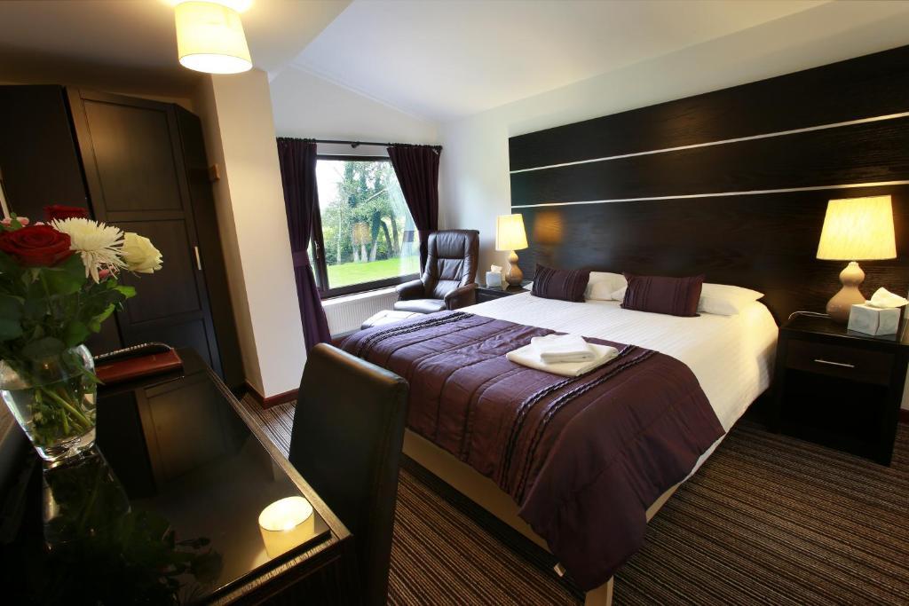 Ewenny Farm Guest House Bridgend  Exterior photo